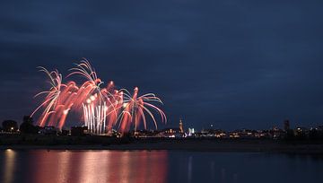 Nijmegen fireworks vierdaagse 2023 by bart dirksen