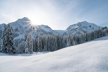 Winteruitzichten in Kleinwalsertal van Leo Schindzielorz