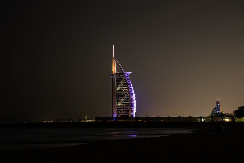 Dubai by Hello Pompoyo