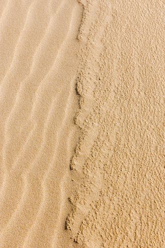 Wavy sand