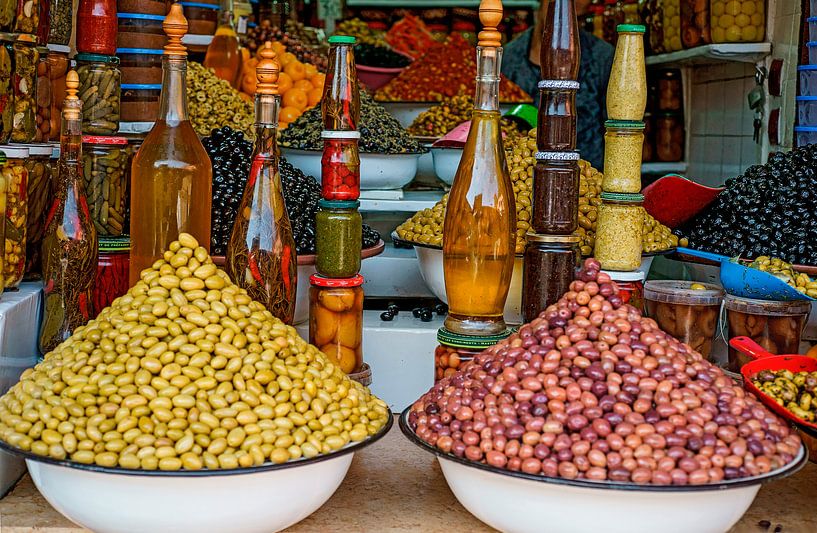 olives by Stefan Havadi-Nagy