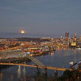 Pittsburgh - full moon rising by Sander Knopper