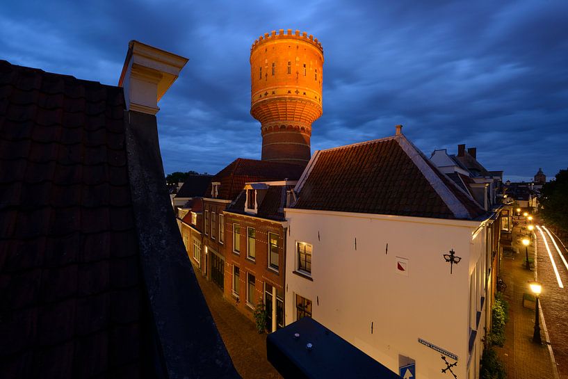 Lauwerhof water tower in Utrecht by Donker Utrecht