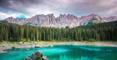 Lago di carezza, Dolomites, Italie sur Jens De Weerdt