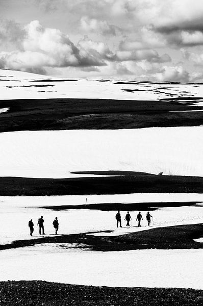 Silhouet in de sneeuw op IJsland van Photolovers reisfotografie
