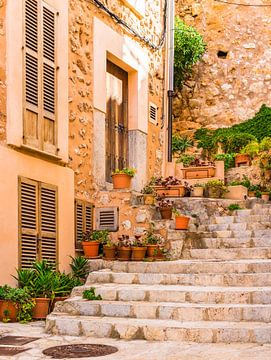 Traditional house at the old village of Banyalbufar by Alex Winter