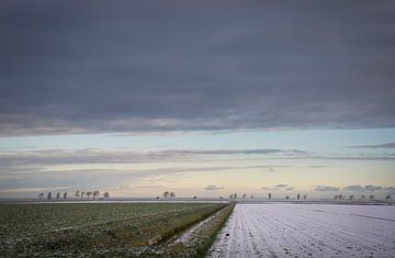 Zonsopkomst in de Noordpolder in Groningen van Bo Scheeringa Photography