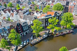 Panoramablick über den Frühling Amsterdam vom Westerkerk-Turm aus.