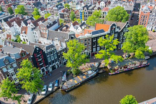 Vue panoramique sur Amsterdam au printemps depuis la tour Westerkerk