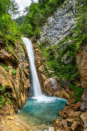 Uitzicht op de Tschaukofall waterval in Oostenrijk van Andreas Völkel