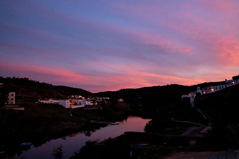 Zonsondergang in de Gaudiana Vallei | Mértola | Portugal van Femke Ketelaar