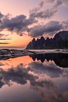 Zonsondergang op het eiland Senja in Noorwegen