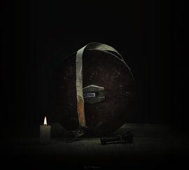 The Essence of Time: A Vintage Icon in Light and Shadow by SyD Fotografia