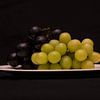 Heerlijk bord met druiven van Cilia Brandts