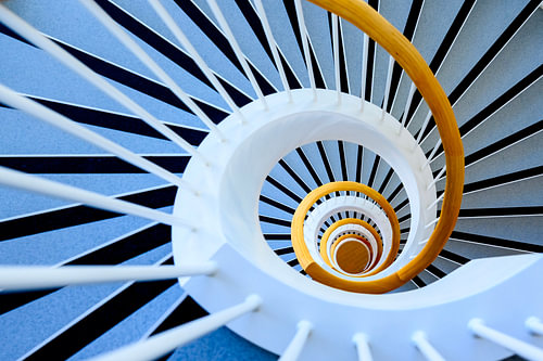 Spiral to infinity