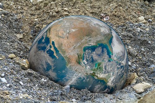 Fallen globe