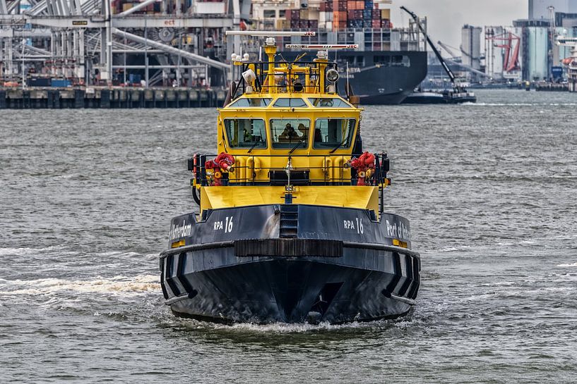 Rotterdam Port Authority ship maasvlakte 2 by Arthur Bruinen