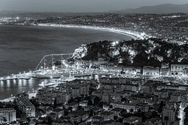 Nice, with Engels Bay and the harbour at night – monochrome by Werner Dieterich