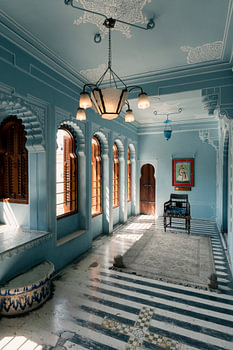 Chambre bleue du palais de la ville d'Udaipur | photographie de voyage | Udaipur Inde
