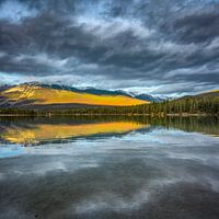 Mountain lake in Jasper national park