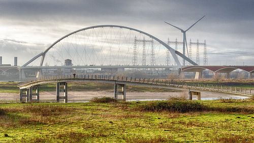Nijmegen’s bridges in the winter sun by Ruud Otter