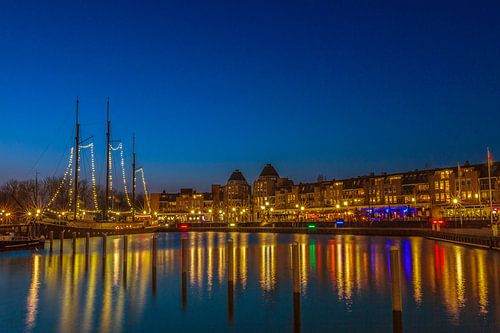Avondfoto in havenkom van Almere-Haven.