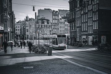 Amsterdam aux Pays-Bas n'est pas seulement noir et blanc