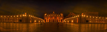 Evening atmosphere in St Peter’s Square