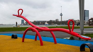 Euromast vanaf de speeltuin van Roland Vaandrager