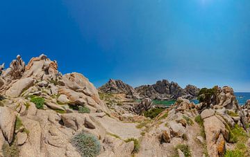 Woeste rotsformaties van Valle della Luna op Capo Testa , Santa Teresa Gallura, Sardinia, Italië van Rene van der Meer