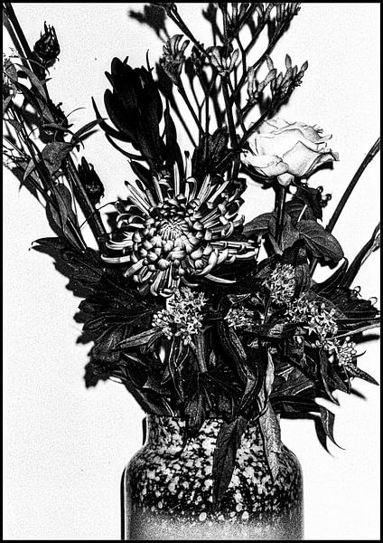 Blumen in Vase von Romee Heuitink