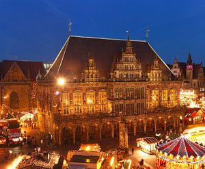 Altes Rathaus  und Weihnachtsmarkt am Marktplatz bei Abendd�mmerung, Bremen, Deutschland    I  City 