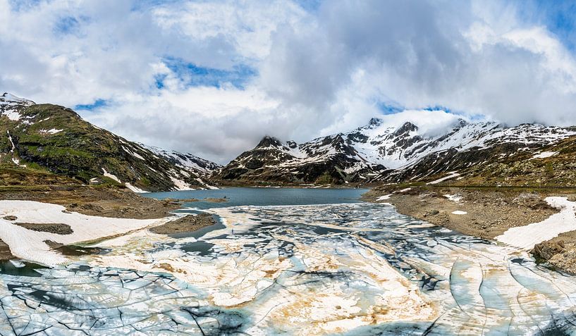 Vue du barrage de Montespluga par Andreas Völkel