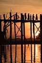 Zonsondergang bij de U-Bein Brug in Myanmar van Francisca Snel thumbnail