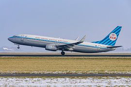 Le Boeing 737-800 de KLM, le PH-BXA, en hiver. sur Jaap van den Berg