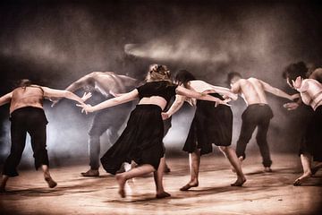 Dance by May van den Heuvel