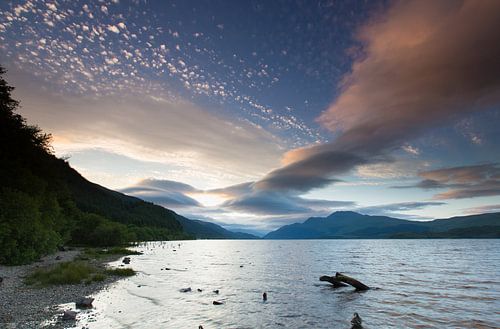 Coucher de soleil sur le Loch Lomond - Luss, Écosse sur Niels Heinis