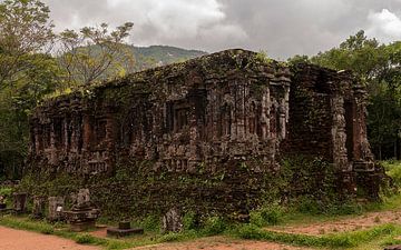 Thu Bồn: Mỹ Sơn Ruïnes van Maarten Verhees