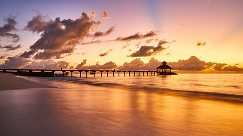 Dageraad boven de Malediven