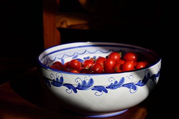 Bol de tomates sur Ulrike Leone