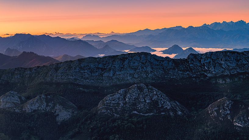 Lever de soleil Mirador del Fitu, Asturies, Espagne par Henk Meijer Photography
