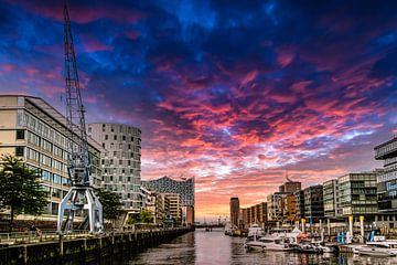 Hamburg Hafencity with Elbe Philharmonic Hall by Dieter Walther