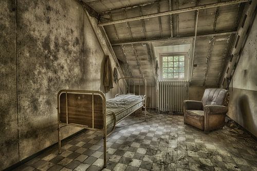 Grandpa's Room 1