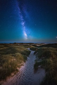 duinlandschap in de avond met melkweg waddeneilanden van Egon Zitter