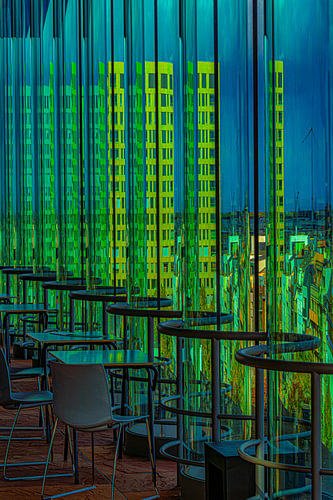 The city behind glass