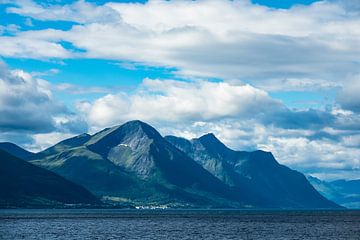 Blick auf den Storfjord in Norwegen von Rico Ködder