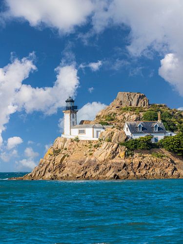Vuurtoren op het Ile Louet bij Carantec, Bretagne van Christian Müringer