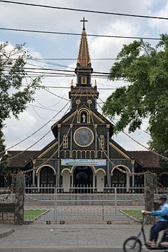 The wooden cathedral of Kon Tum by Frank Photos
