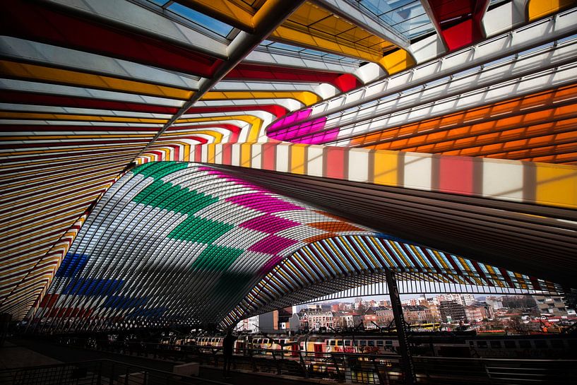 panneaux colorés à Lìege par Kevin Essers