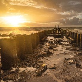 Zonsondergang Westkapelle van Tom Hengst